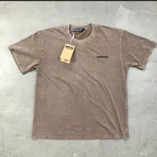 Camiseta Patagnia Manga Corta Marrón