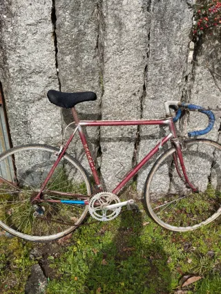 Bicicleta de carreras vintage Macario