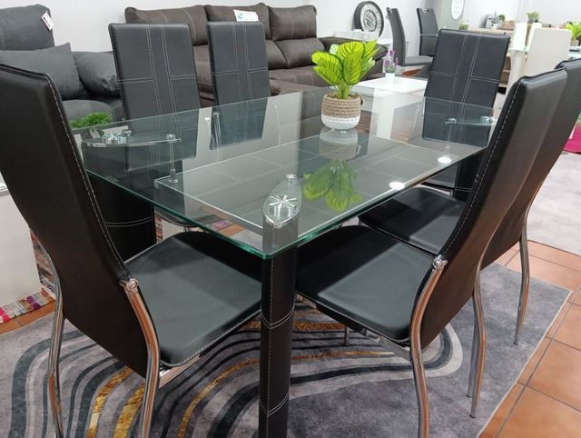 Mesa Comedor alta calidad con 6 sillas polipiel