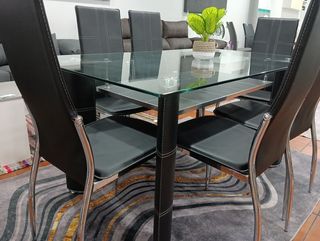 Mesa Comedor alta calidad con 6 sillas polipiel