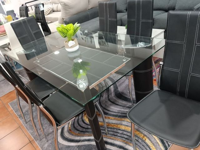 Mesa Comedor alta calidad con 6 sillas polipiel