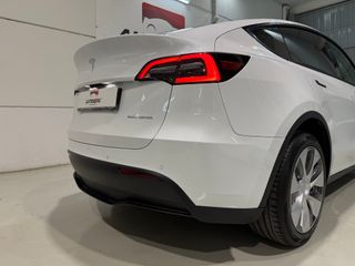 Tesla Model Y Gran Autonomía 4WD