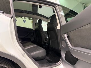 Tesla Model Y Gran Autonomía 4WD