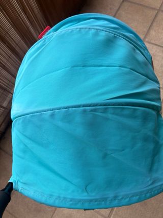 Cochecito de bebé azul