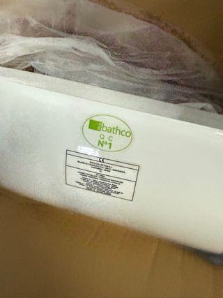 Lavabo ovalado Bathco porcelana blanca