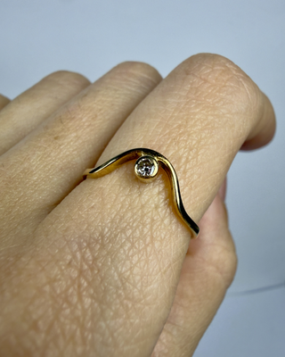 Anillo oro 18k con diamante 0.03ct