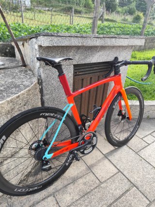 Bicicleta BH G8 Roja