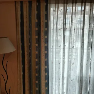 Juego de 4 cortinas con rieles