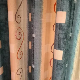 Juego de 4 cortinas con rieles