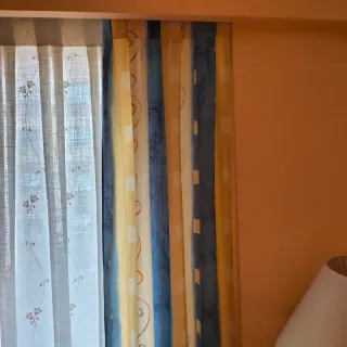 Juego de 4 cortinas con rieles