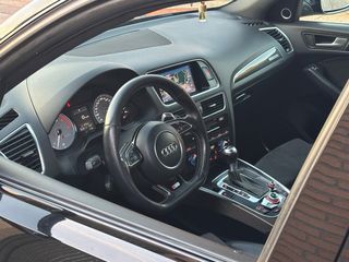 Audi SQ5 2015
