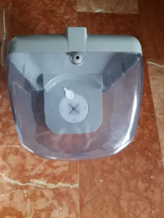 Dispensador de papel para tiendas