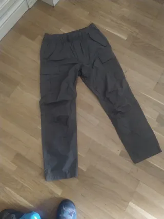 Pantalón cargo H&M chico Talla S