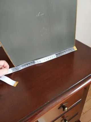 Vitrina de cristal dorada