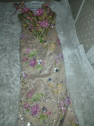 Vestido fiesta gitana beige y rosa