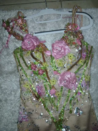 Vestido fiesta gitana beige y rosa