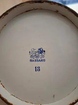 Brocca vintage metallo laccata bianca