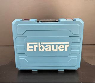 Taladro percutor Erbauer con maletín
