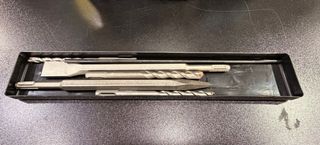 Taladro percutor Erbauer con maletín