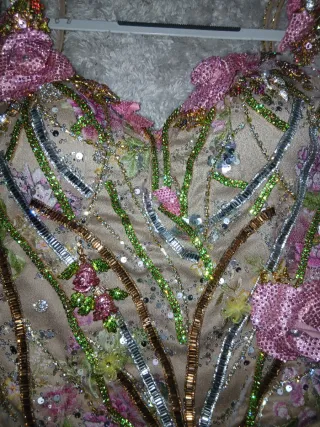 Vestido fiesta gitana beige y rosa