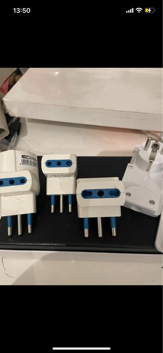 5 Adattatori Universali Bianchi