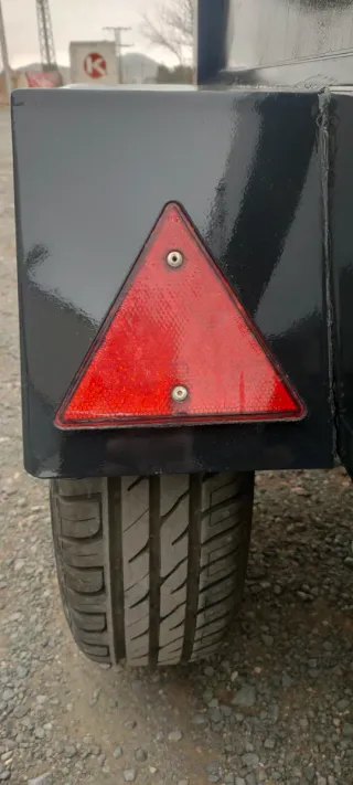 Remolque de carga tramed.