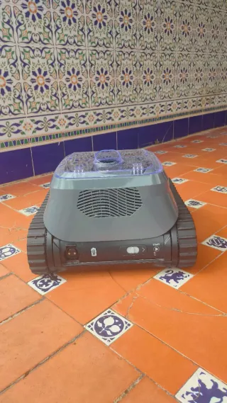 Robot Limpiafondos Zodiac