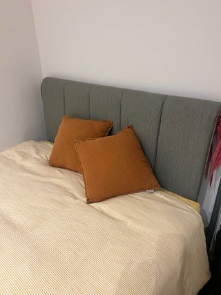 Cama Tallassen Ikea 135cm + Colchón (semi-nuevo)
