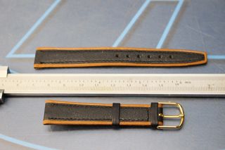 15. Correa de cuero bicolor, negro y marrón. 16 mm. Años 70, stock de relojería.