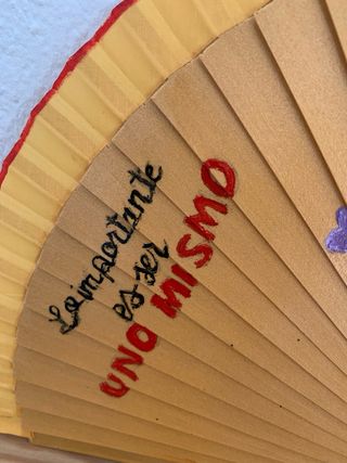 Abanico Mafalda pintado a  mano.