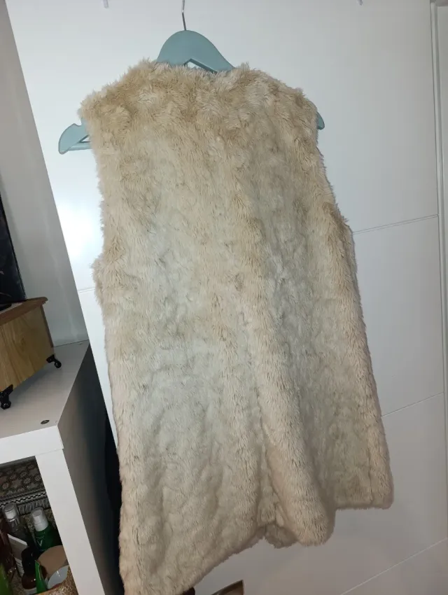 Chaleco pelo Sfera , largo.