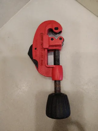 Cortatubos Rojo Made in Spain