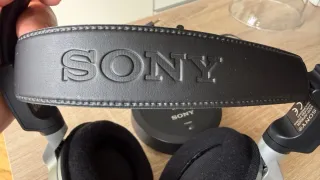 Auriculares Inalámbricos Sony MDR-RF800R con Base