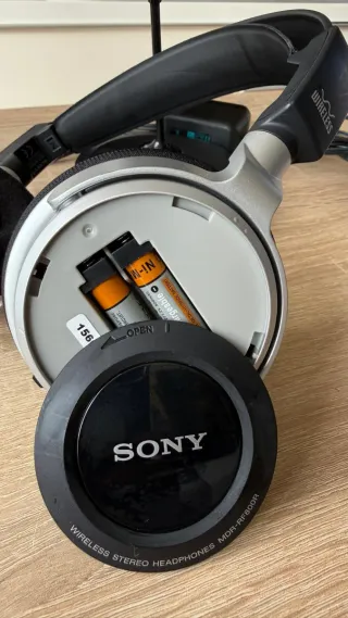 Auriculares Inalámbricos Sony MDR-RF800R con Base