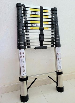 ESCALERA 4.4 METROS TELESCOPICA PLEGABLE A ___