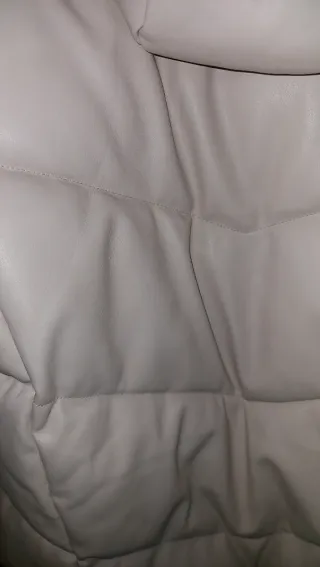 Cazadora efecto piel blanca Talla M 38 ers sin uso