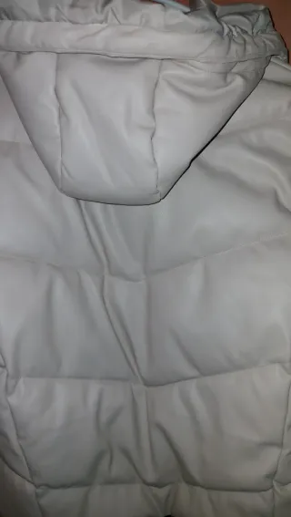 Cazadora efecto piel blanca Talla M 38 ers sin uso