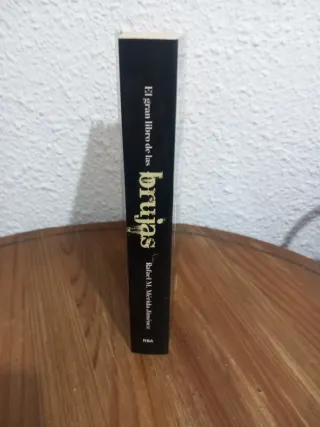 El gran libro de las brujas
