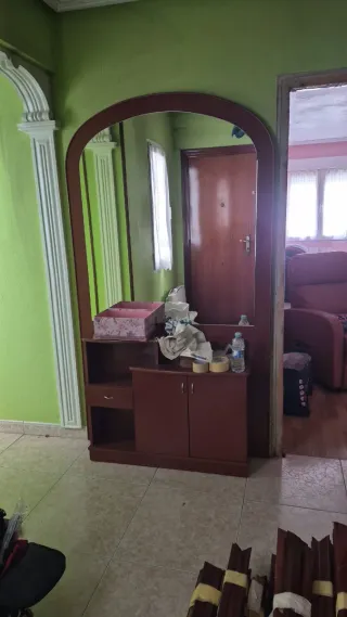 Mueble de entrada con espejo