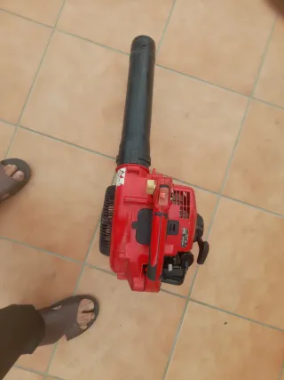 Sopladora Honda HHB 25 4StRoKE motor GX 25