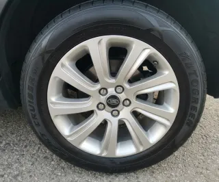 Land Rover Discovery 4x4 ÚNICO PROPIETARIO ETIQ. C