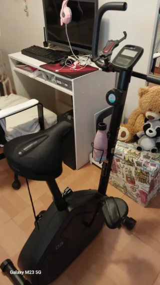 Bicicleta Estática Negra, marca Dominos