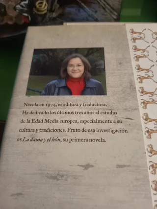 La dama y el león (Planeta Fabula) (Spanish Edi...