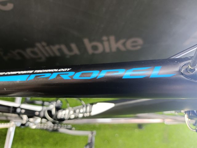 Bicicleta Giant Propel