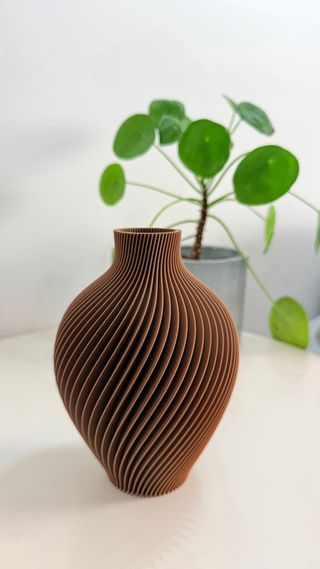 Vaso Decorativo com Design Ondulado