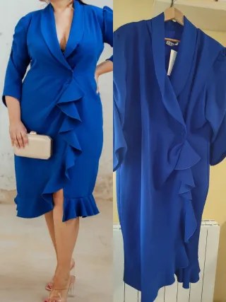 Vestido azul con volantes