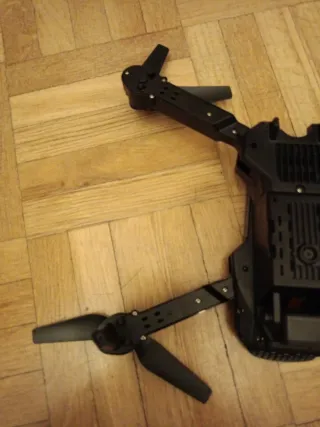 Dron E88 Negro con funda