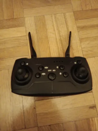 Dron E88 Negro con funda