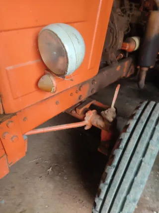 Tractor Renault Clásico