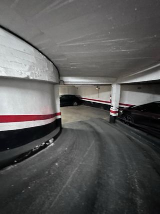 Alquiler parcela de garaje calle Autonomia